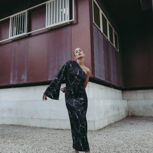 VESTIDO MIDI ASIMETRICO