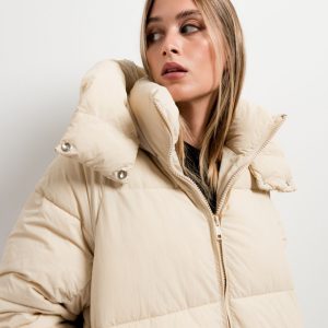 ABRIGO ACOLCHADO OVERSIZE